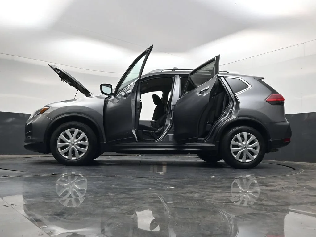 Used 2017 Gun Metallic Nissan S image 38