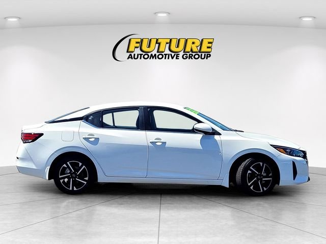 Used 2024 White Nissan SV image 3