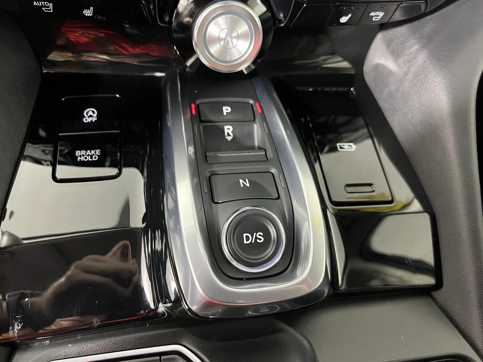 Used 2024 Platinum White Pearl Acura  image 18