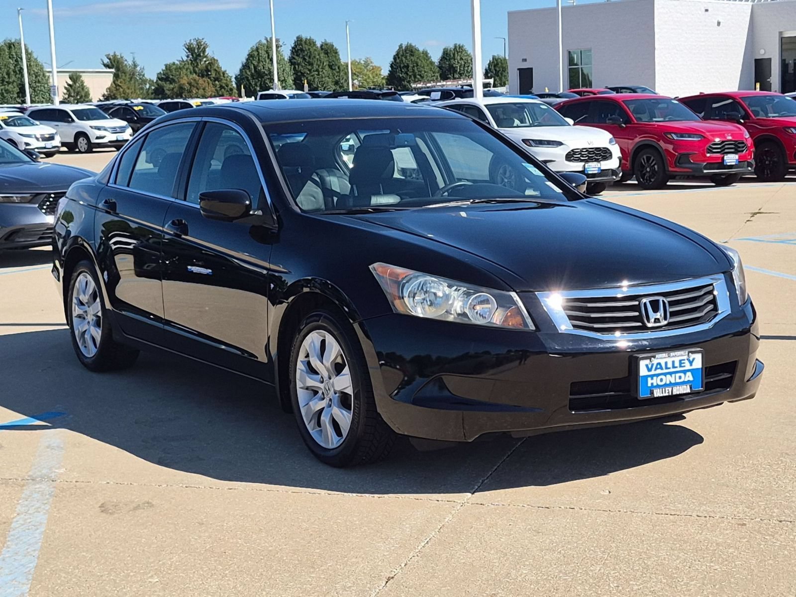 Used 2010 Crystal Black Pearl Honda EX-L Sedan image 4