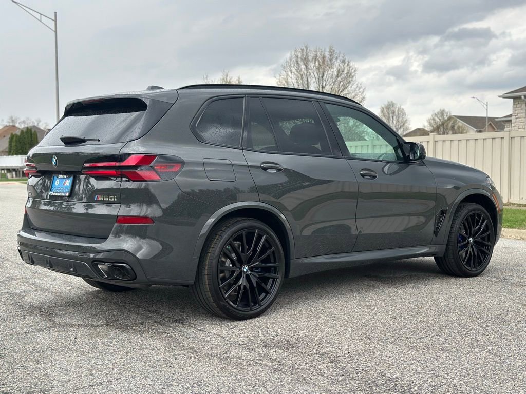 New 2026 Dravit Grey Metallic BMW M60i image 7