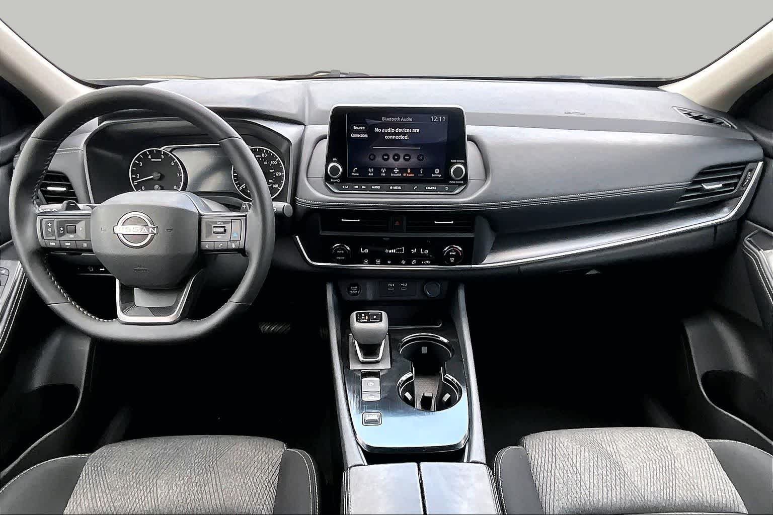 Used 2025 Deep Ocean Blue Pearl Nissan SV image 14