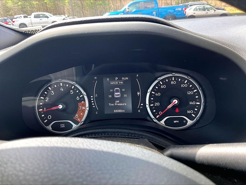 Used 2020 Slate Blue Pearlcoat Jeep Latitude image 25