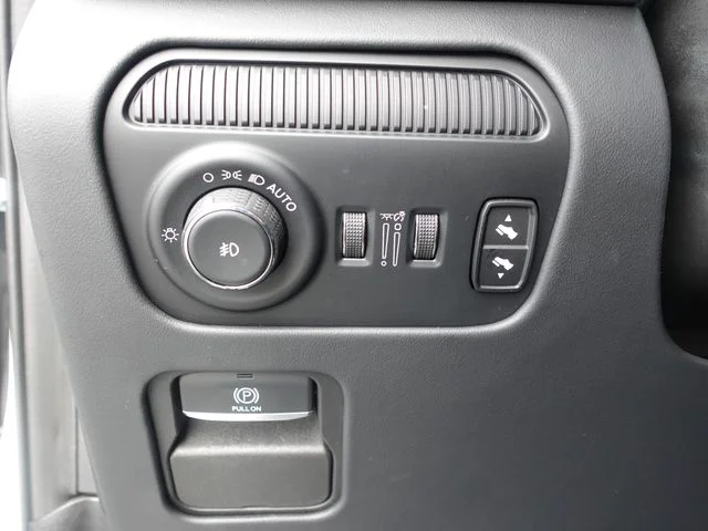 Used 2023 Bright White Clearcoat Jeep Series III image 18