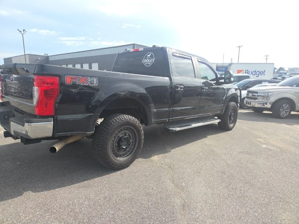 Used 2022 Black Ford XL image 7