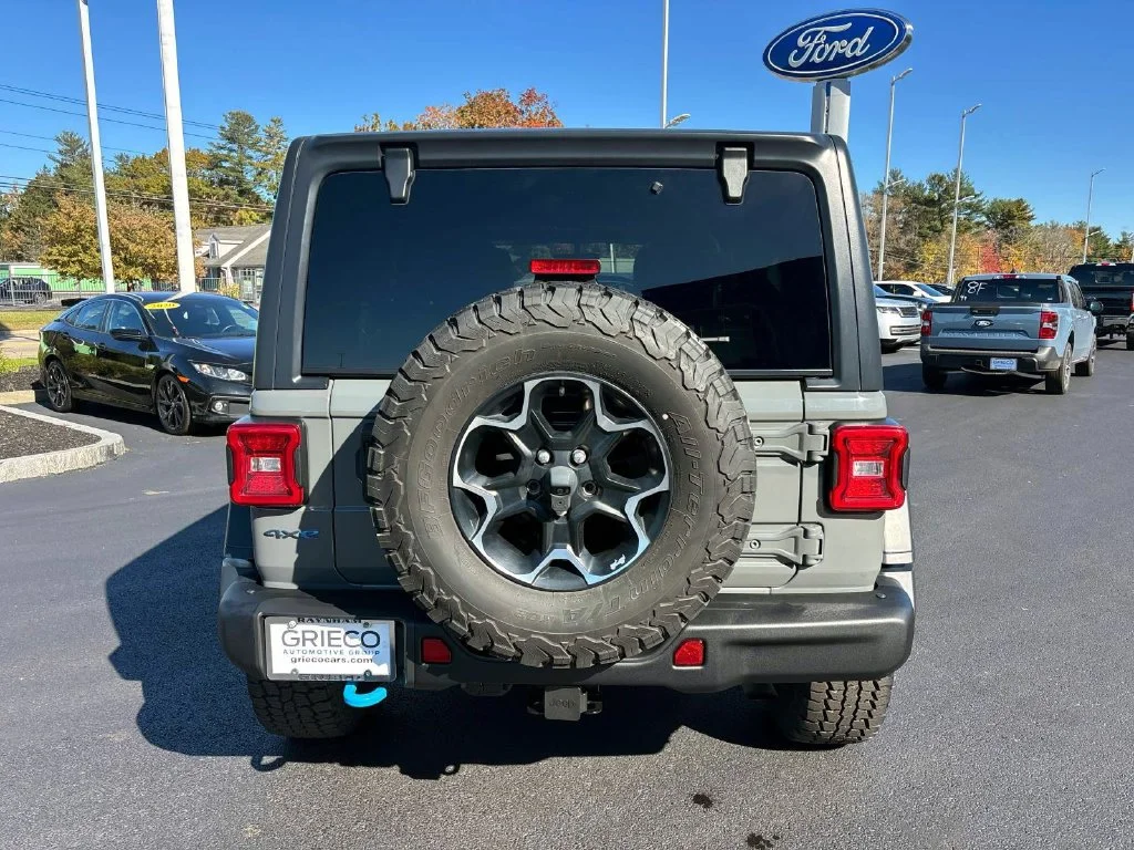 Used 2021 Gray Clearcoat Jeep Unlimited Rubicon 4xe image 4