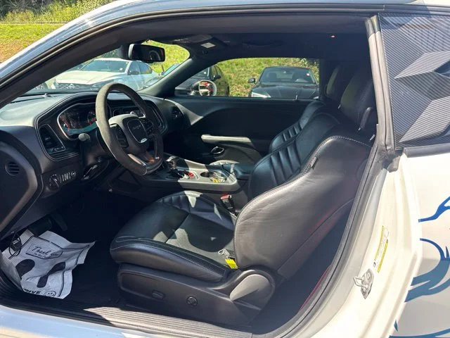 Used 2023 White Dodge SRT Hellcat Jailbreak image 15