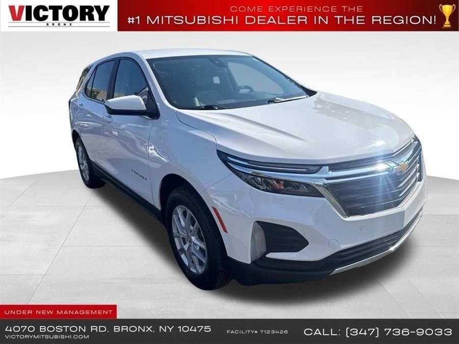 Used 2023 White Chevrolet LT image 3