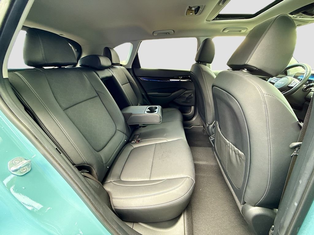 Used 2024 Pluton Blue Kia EX image 28