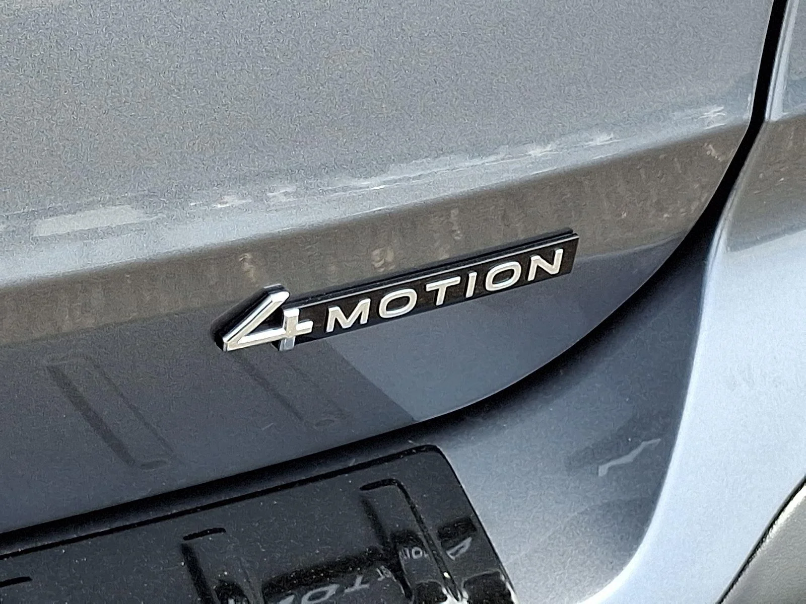 New 2026 Platinum Gray Metallic Volkswagen SE image 23