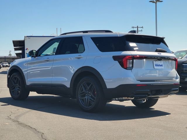 New 2026 Space White Metallic Ford ST-Line image 2