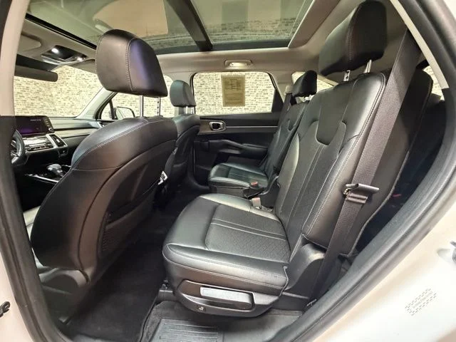 Used 2022 White Kia X-Line EX image 13