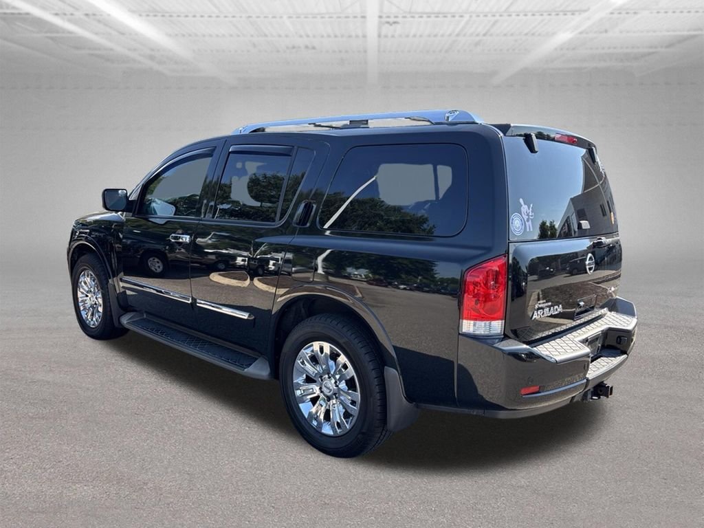 Used 2015 Black Nissan Platinum image 4