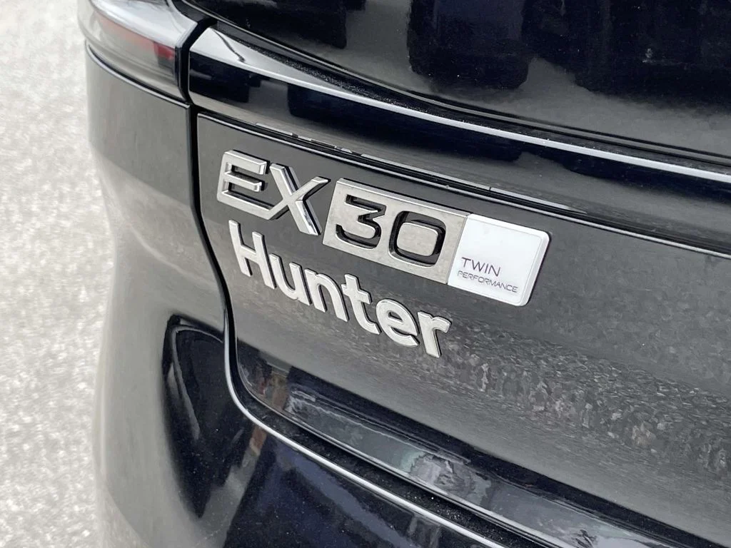 New 2025 Onyx Black Volvo Ultra image 26