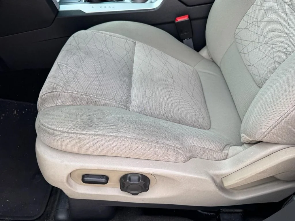 Used 2014 Oxford White Ford Base image 15