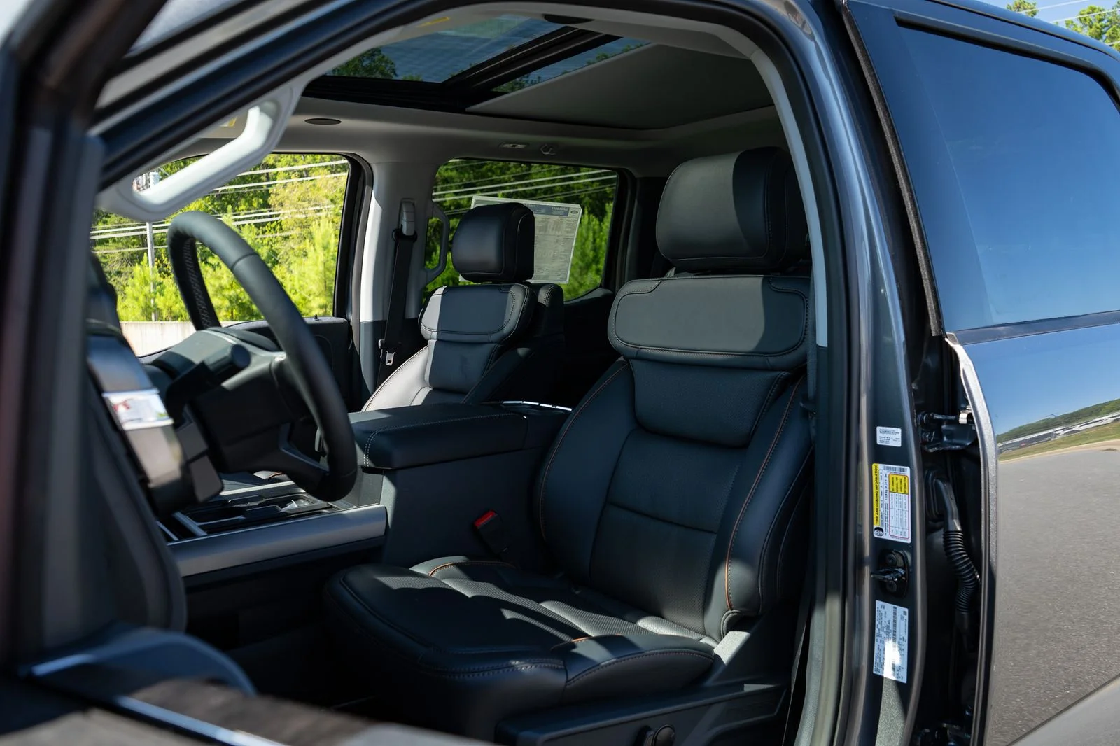 New 2026 Gray Ford Lariat image 28