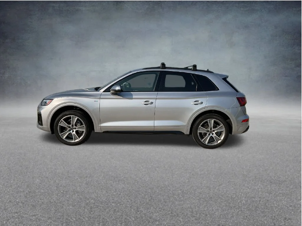 Used 2025 Black Audi 45 S line Premium image 4