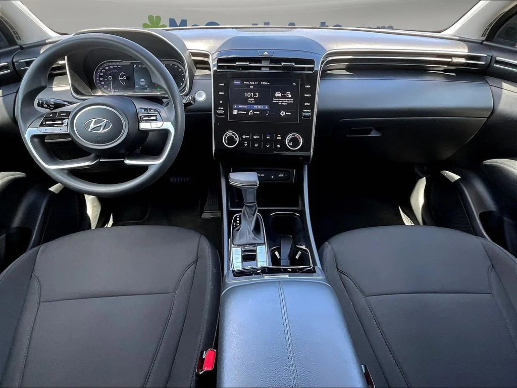 Used 2023 Black Hyundai SEL image 10