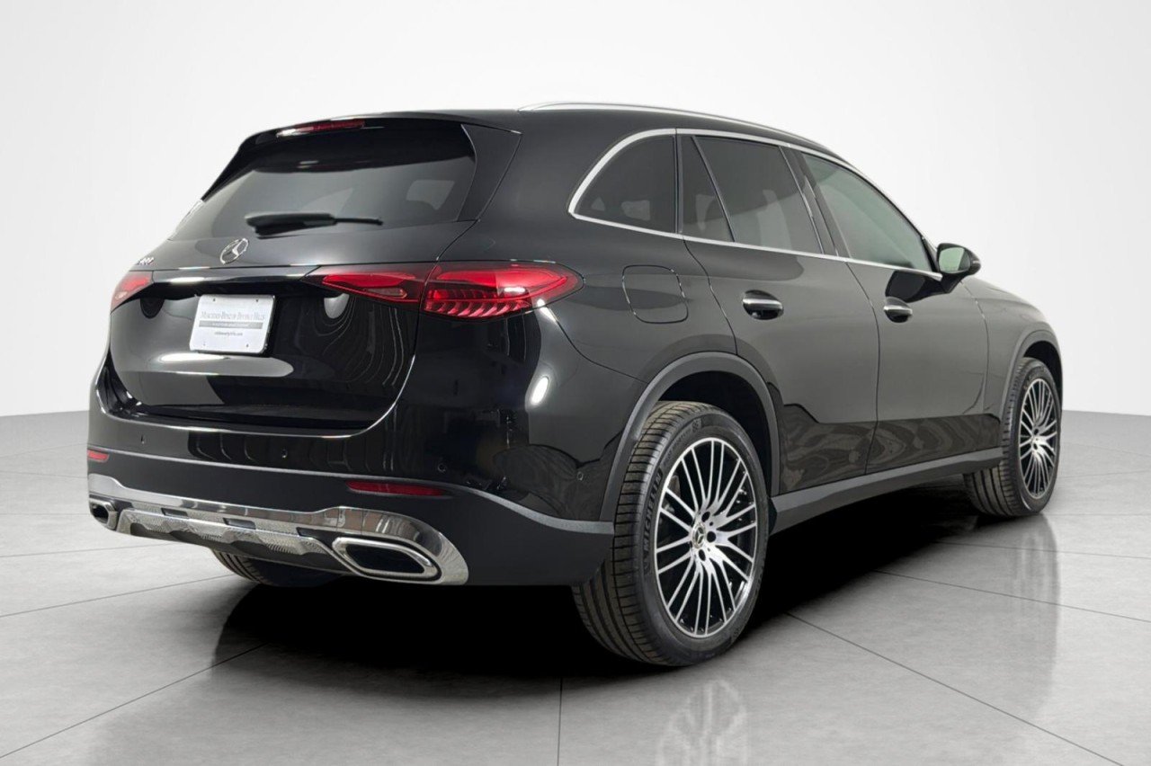 Certified Used 2024 Black Mercedes-Benz GLC 300 image 5