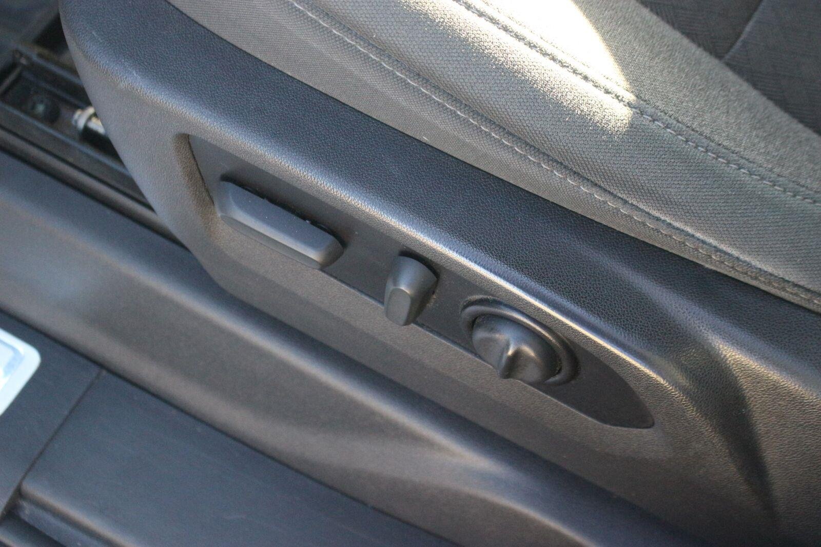 Used 2022 SUMMIT WHITE Chevrolet RST image 19