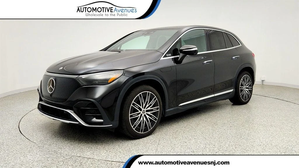 2023 Mercedes-Benz EQE SUV EQE 350's photo