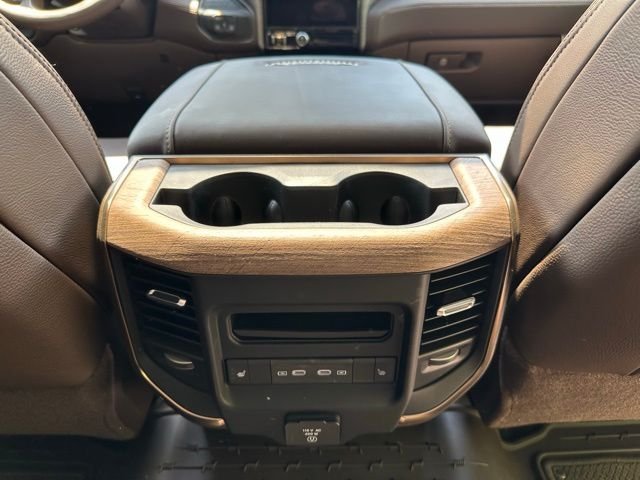 New 2026 Diamond Black Crystal Pearl-Coat Exterior Paint RAM Limited Longhorn image 30