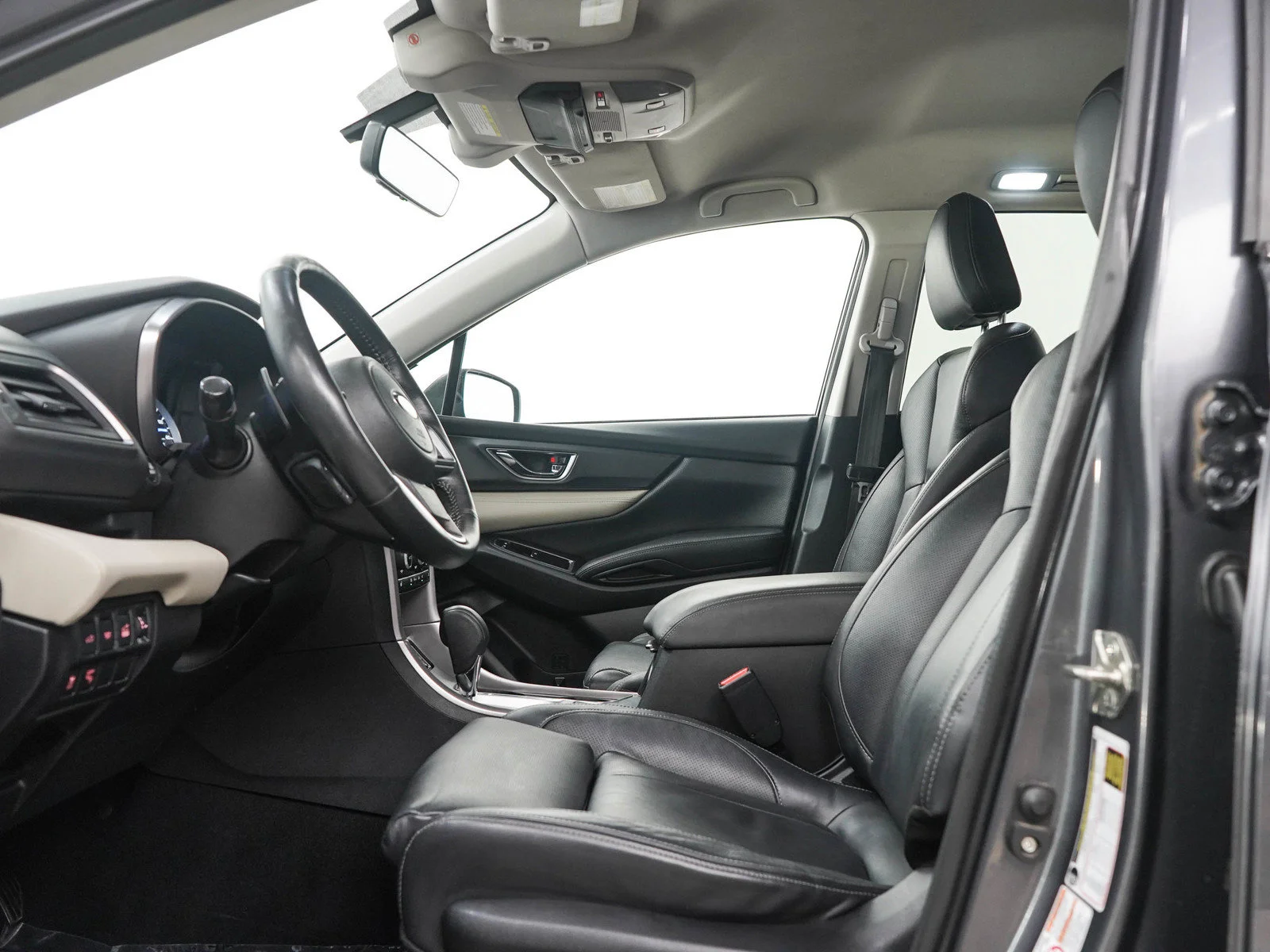 Used 2020 Magnetite Gray Metallic Subaru Limited image 27