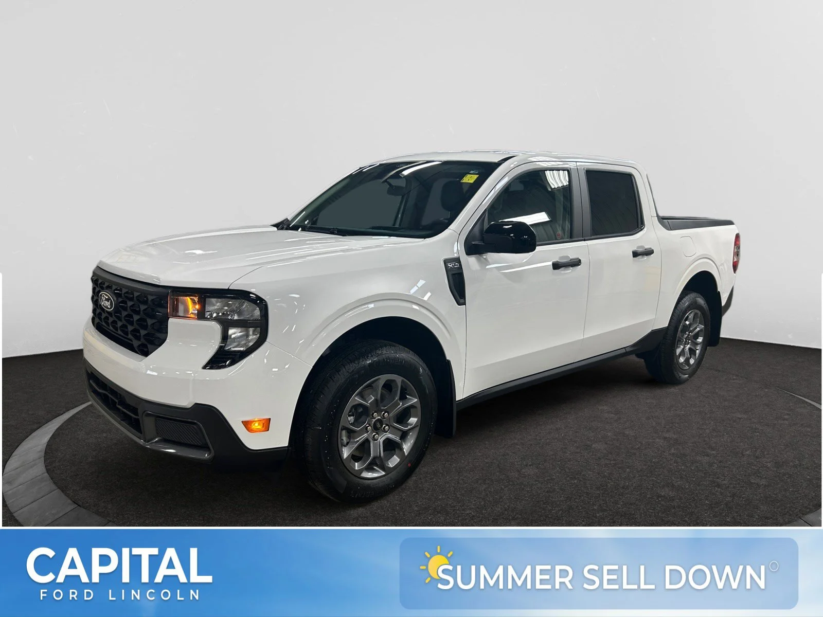 New 2026 Oxford White Ford XLT image 1