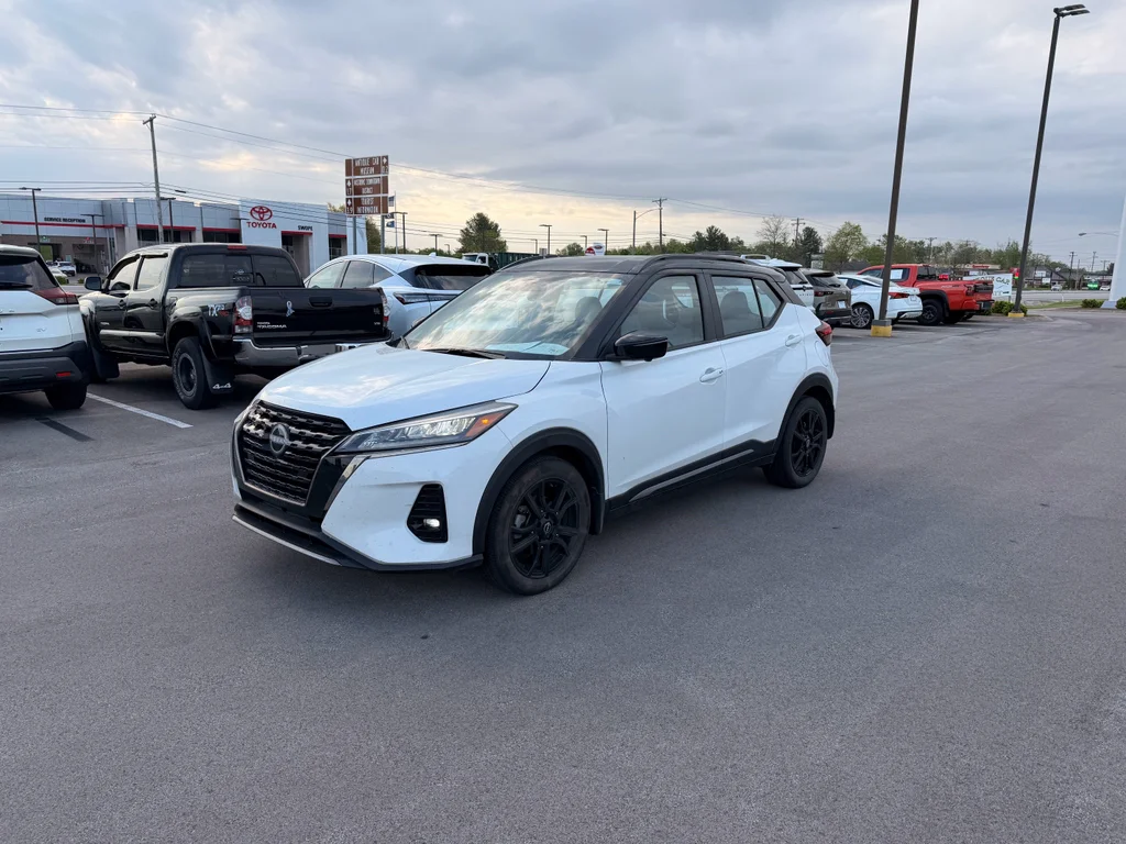 2023 Nissan Kicks