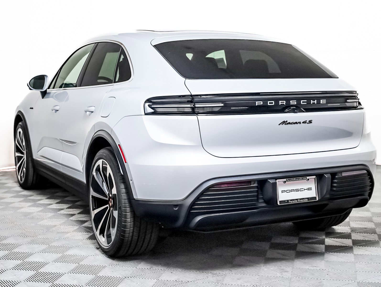 New 2026 ICE GREY Porsche 4S Electric image 3