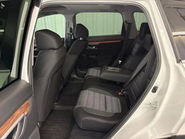 Used 2022 White Honda EX image 11