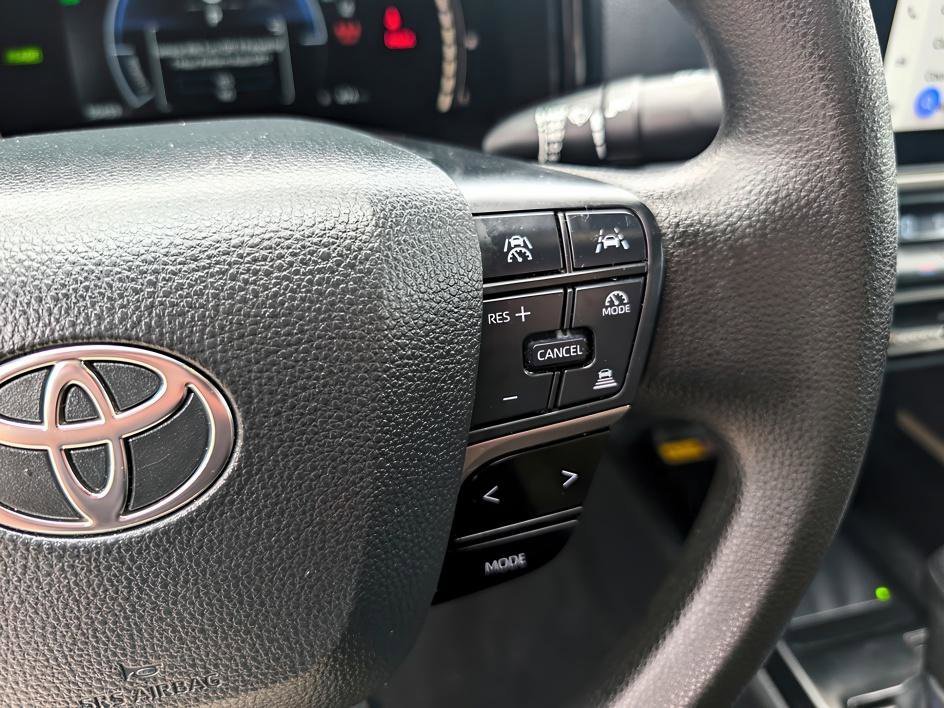 Used 2025 Midnight Black Metallic Toyota LE image 20