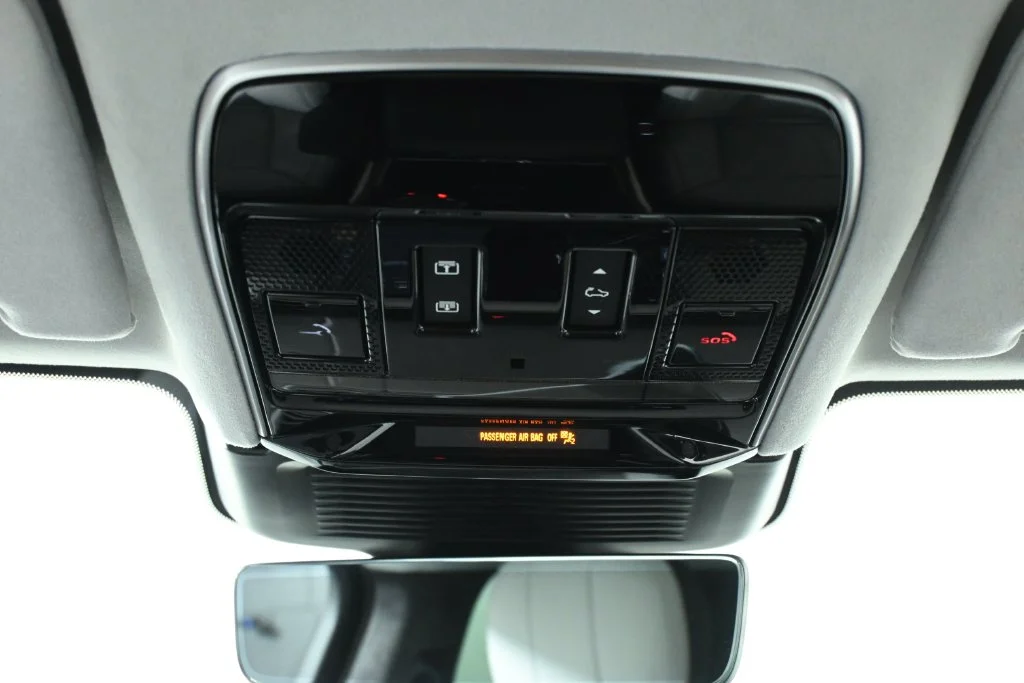 Used 2024 Green Land Rover Autobiography image 20