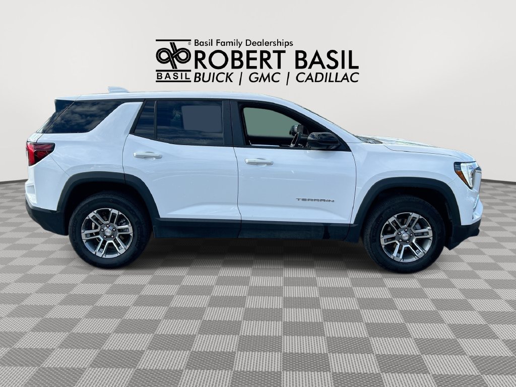 Used 2026 White GMC Elevation image 9