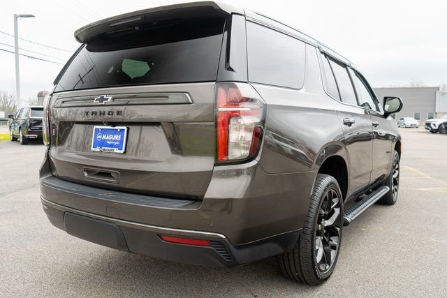 Used 2021 Gray Chevrolet Z71 image 5