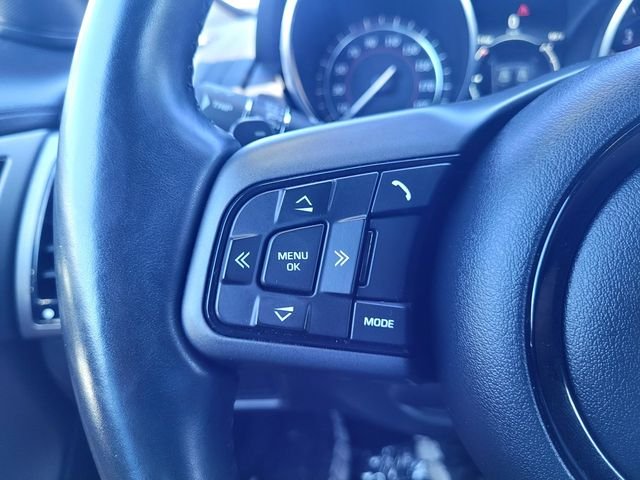 Used 2016  Jaguar Base image 24