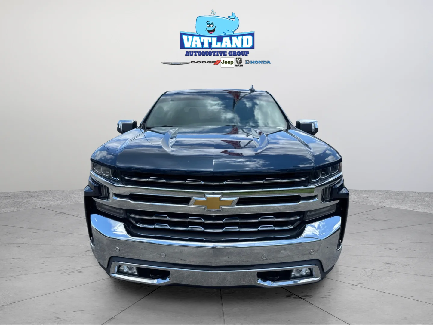 Used 2019 Northsky Blue Metallic Chevrolet LTZ image 21