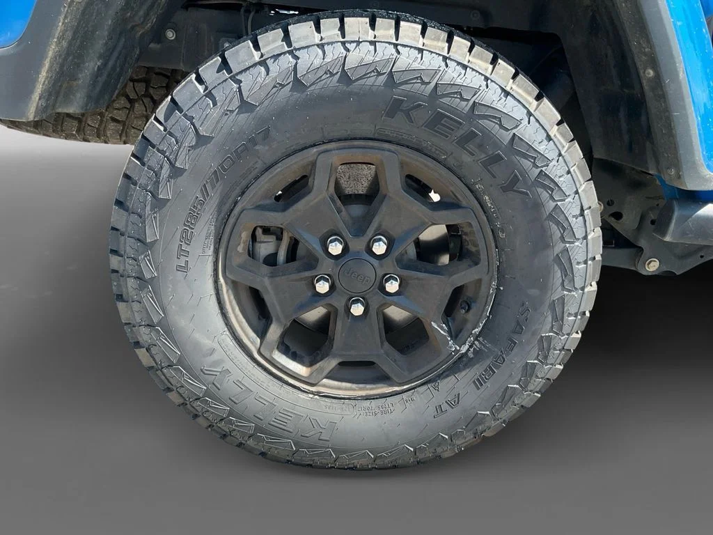 Used 2023 Blue Jeep Willys image 10