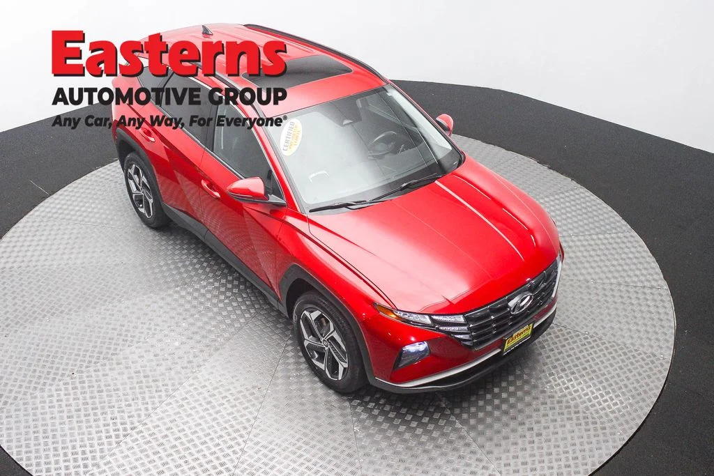 Used 2023 Red Hyundai SEL image 3