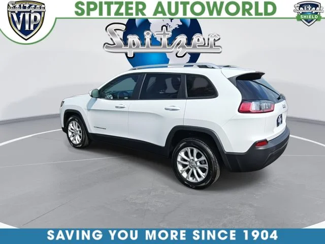 Used 2021 White Jeep Latitude image 6