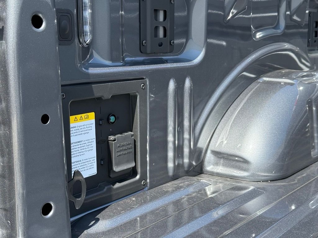New 2026 Carbonized Gray Metallic Ford Tremor® image 18