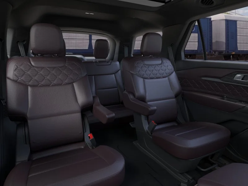 New 2026 Star White Metallic Tri-Coat Ford Platinum™ image 11