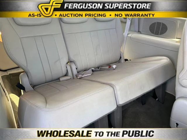 Used 2006 Gold Chrysler Touring image 28