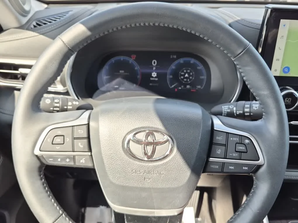 Certified Used 2024 Celestial Silver Metallic Toyota Platinum image 18