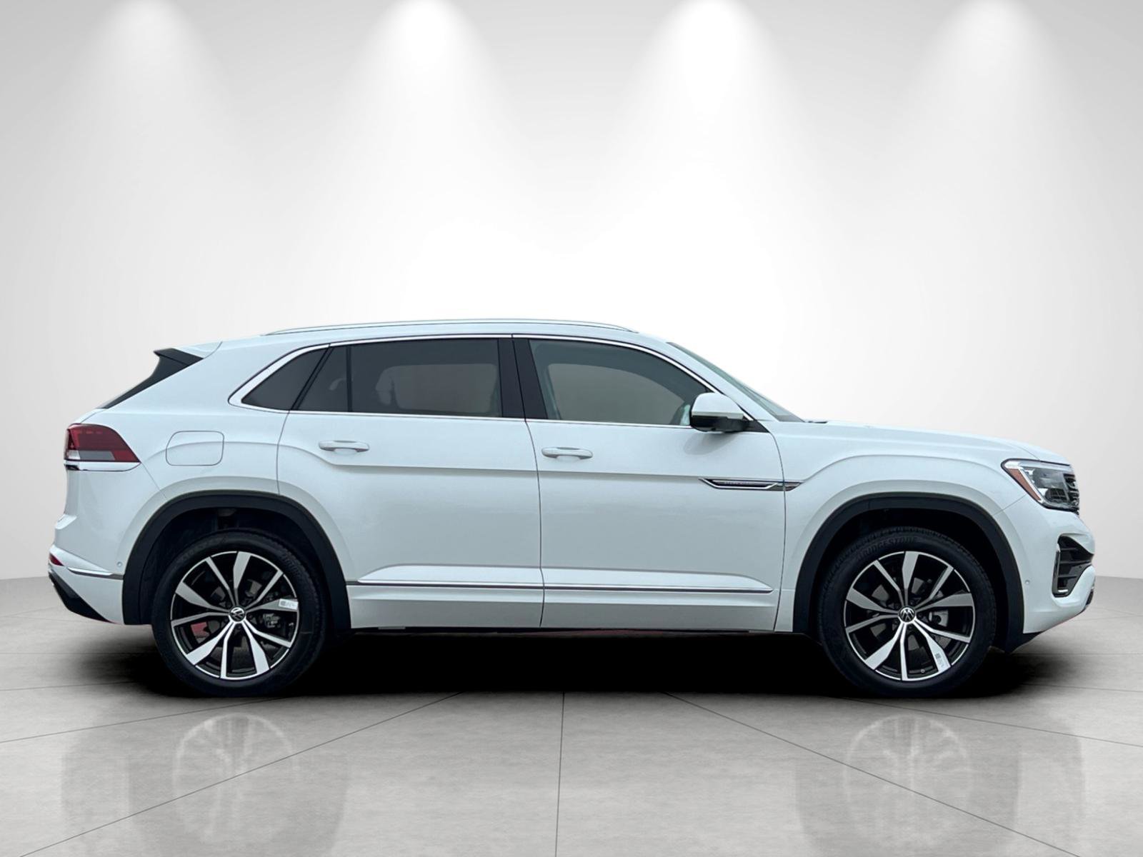 2026 Volkswagen Atlas Cross Sport SEL Premium R-LINE - Photo 6
