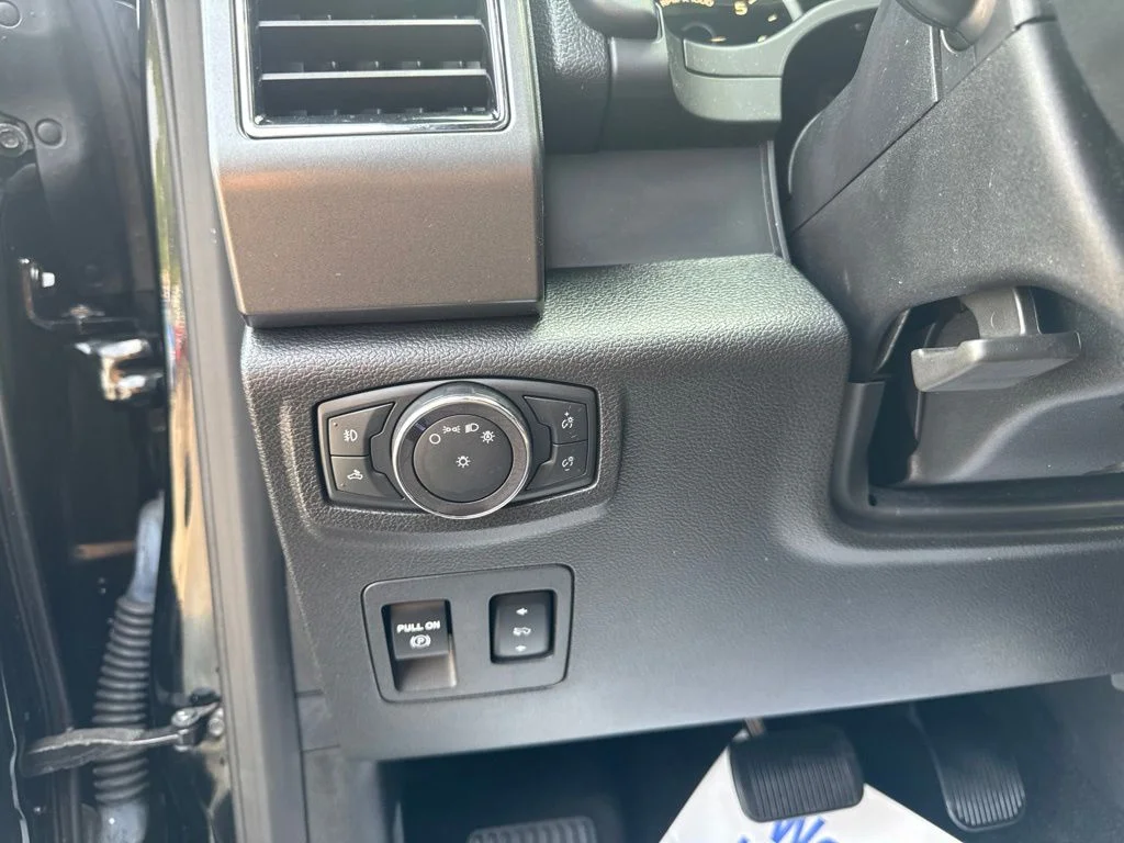 Certified Used 2018 Black Ford XLT image 18
