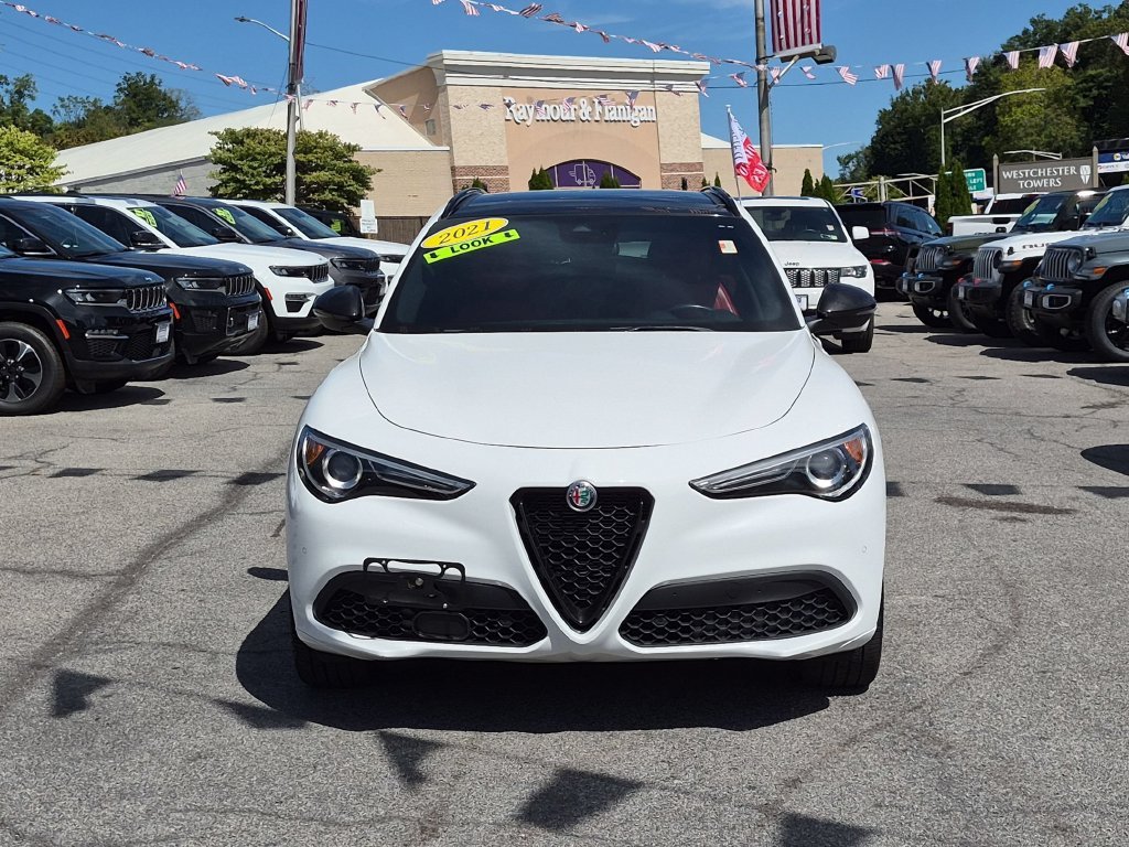 Used 2021 White Alfa Romeo Ti Sport image 2