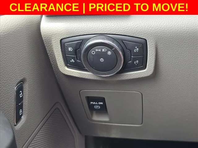 Used 2018 Gray Ford XLT image 27