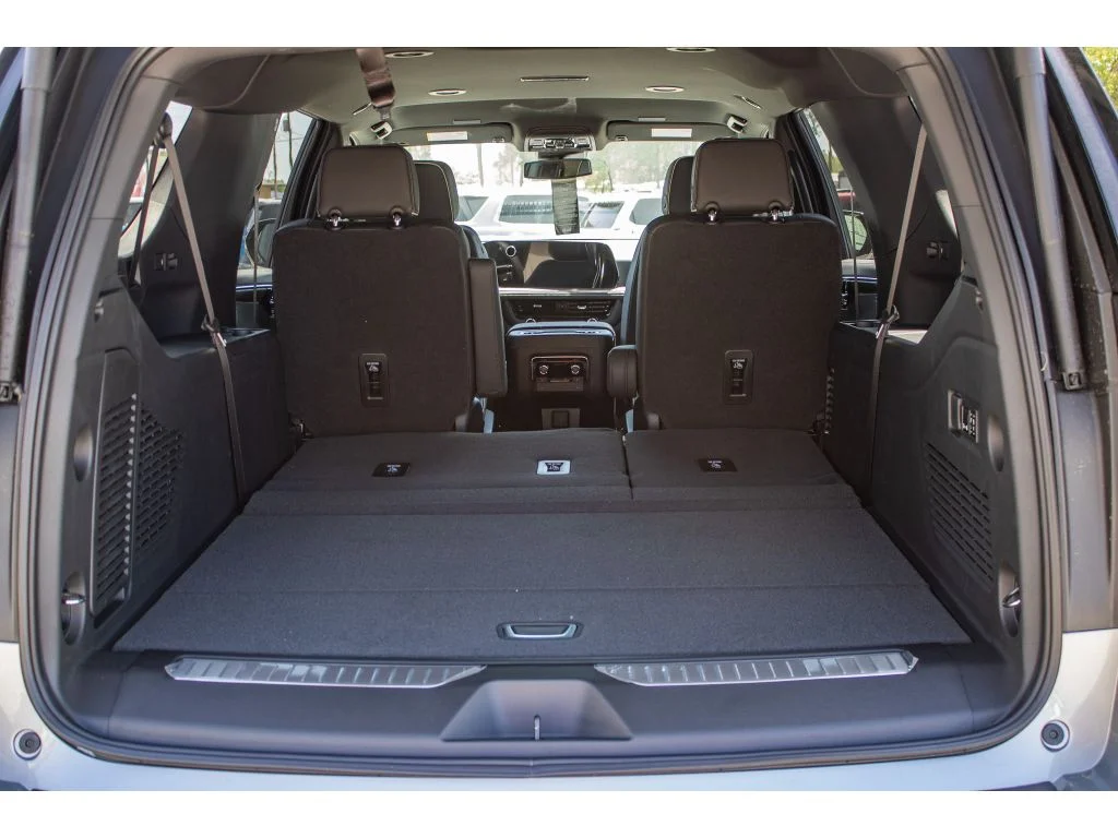 2026 Chevrolet Suburban Premier - Photo 15