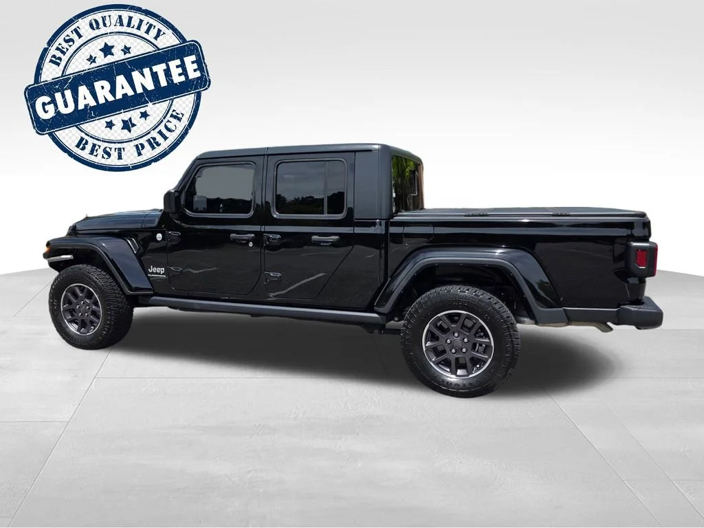 Used 2023 Black Jeep Overland 4x4 image 4